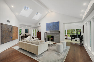 29 Otter Trail in Westport, CT - Building Photo - Building Photo