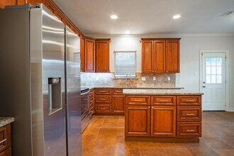 Charming North Oak Cliff home near Bishop in Dallas, TX - Building Photo - Building Photo