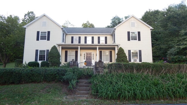 6 S Ridge Rd, Unit D in Boiling Springs, PA - Building Photo - Building Photo