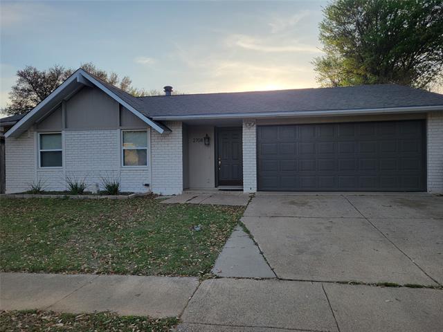 property at 2708 Crestmoor Ct