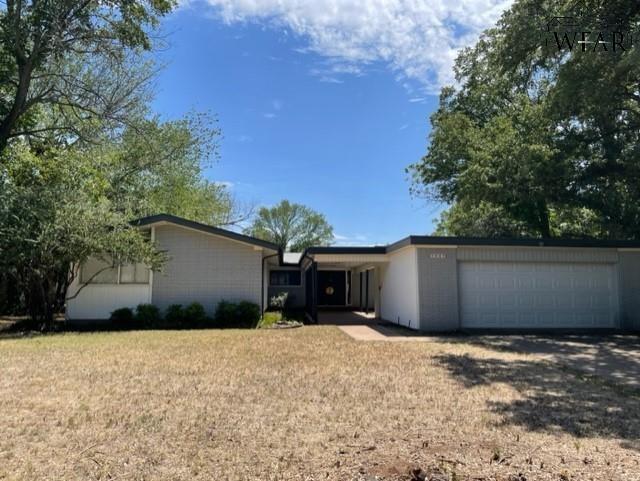 1605 Weeks St in Wichita Falls, TX - Building Photo