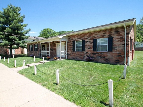 Pleasant Valley Apartments in Point Pleasant, WV - Building Photo - Building Photo