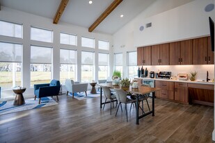 CP Waterfront in League City, TX - Building Photo