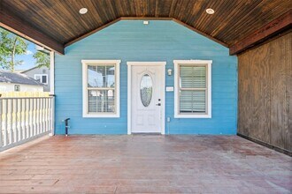 7941 Goode St in Houston, TX - Building Photo - Building Photo