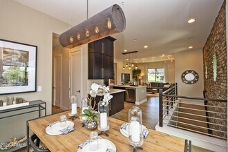 6565 E Thomas Rd in Scottsdale, AZ - Building Photo - Building Photo