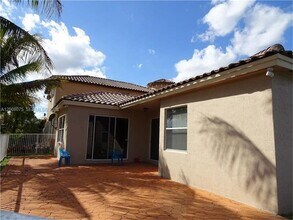 12830 SW 51st St in Miramar, FL - Building Photo - Building Photo