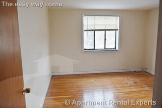 276 Massachusetts Ave in Arlington, MA - Building Photo - Building Photo