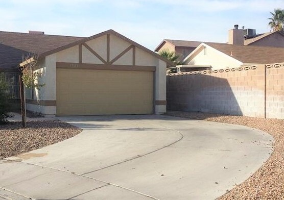 1928 Plumas Ct