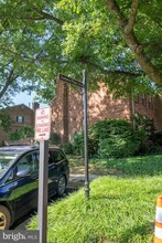 1608 Dunterry Pl, Unit 1210 in McLean, VA - Building Photo - Building Photo