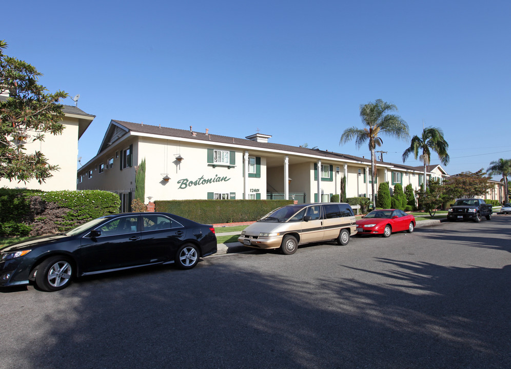 The Bostonian Apartments in Whittier, CA - Building Photo