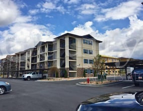 1055 W 1033 N St in Orem, UT - Foto de edificio - Building Photo