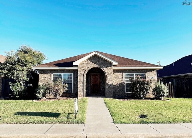 property at 6018 Oakmont Dr