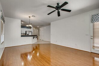 5389 Progresso St in Las Vegas, NV - Building Photo - Building Photo