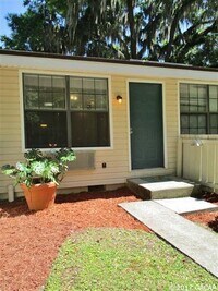 2490 SW 14th Dr, Unit 31