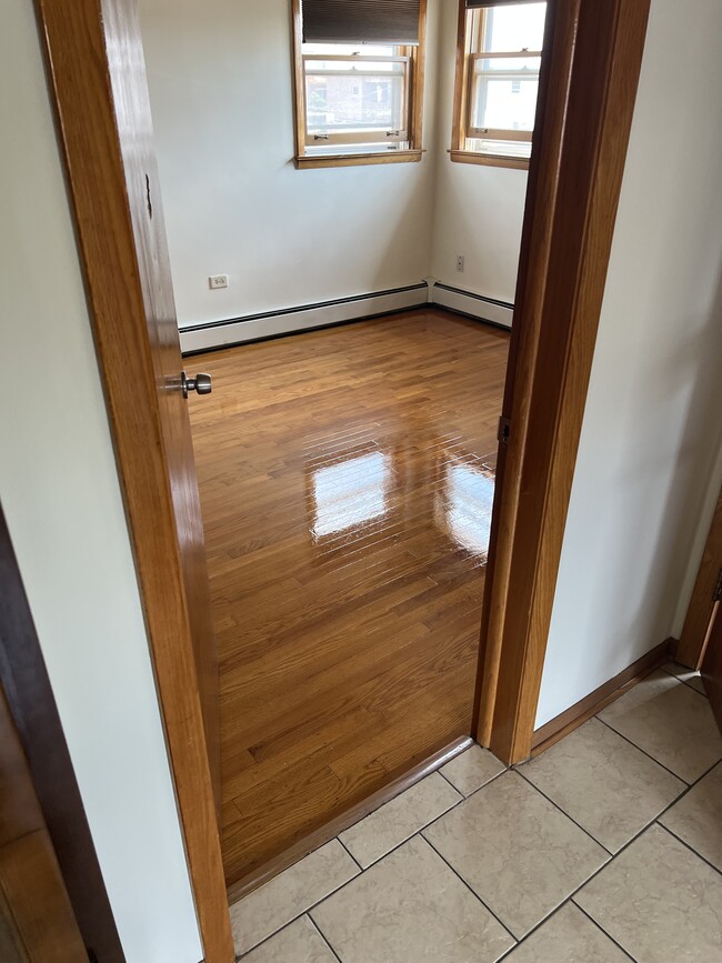 2725 N 75th Ave, Unit 2nd floor
