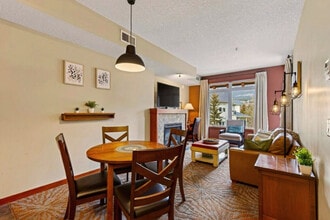 170 Kananaskis Way, Unit SI ID1499951P in Canmore, AB - Building Photo - Building Photo