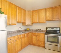 Country Club Apartments in Eatontown, NJ - Building Photo - Building Photo