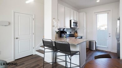 8925 Livigno Wy in Kissimmee, FL - Foto de edificio - Building Photo