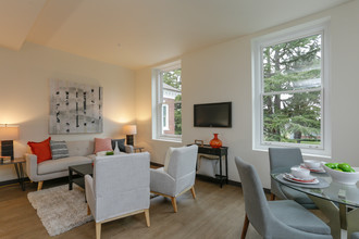 Mercy Magnuson Place (Income Restricted) in Seattle, WA - Building Photo - Interior Photo