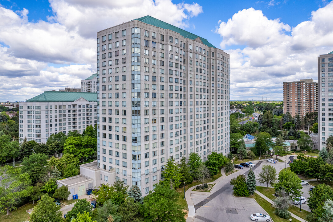 The Windsor At Chartwell in Toronto, ON - Building Photo