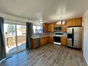 4177 S Mobile Cir in Aurora, CO - Building Photo - Building Photo