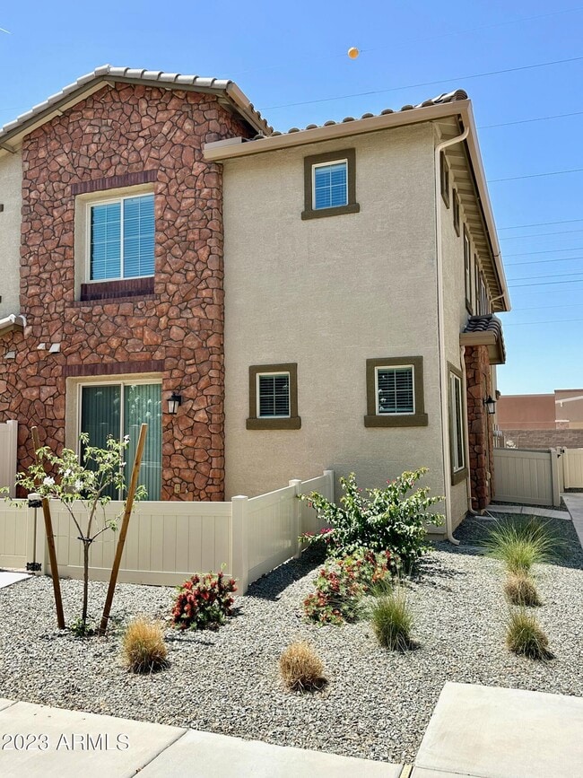 4100 S Pinelake Way in Chandler, AZ - Foto de edificio - Building Photo