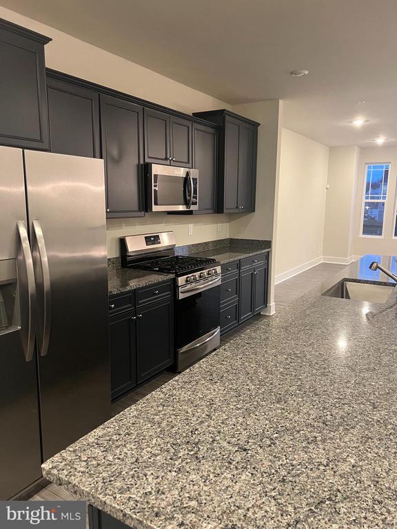 304 Sweetbay Rd in Essex, MD - Building Photo - Building Photo