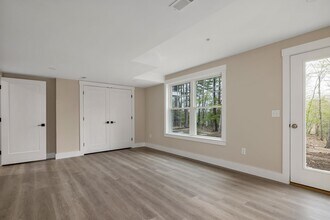 41 Thompson Wy in Rye, NH - Building Photo - Building Photo