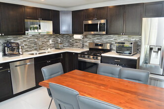 370 SW 14th St in Pompano Beach, FL - Building Photo - Building Photo