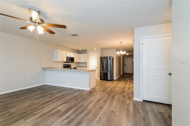 231 Begonia Ln in Poinciana, FL - Building Photo - Building Photo