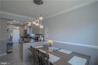 114 Colburn Dr in Manassas Park, VA - Building Photo - Building Photo