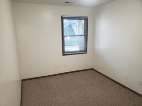 822 Fremont St in Manhattan, KS - Building Photo - Building Photo