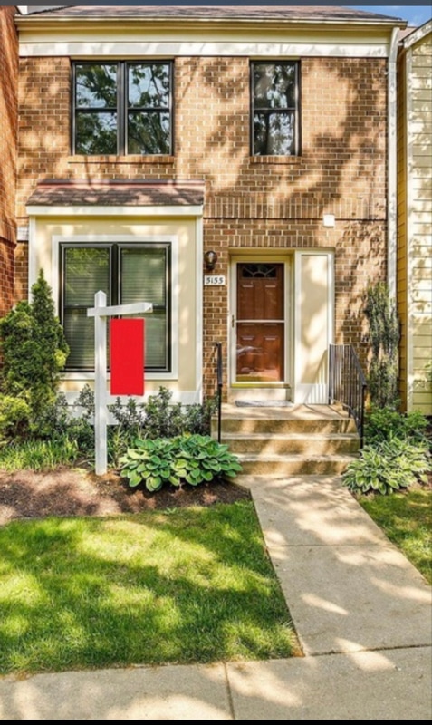 property at 5155 King Charles Way