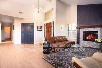 15677 Via Calanova in San Diego, CA - Building Photo - Building Photo