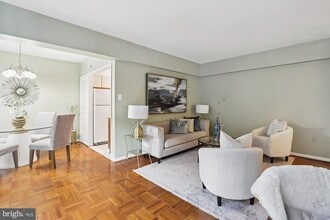 3601 Wisconsin Ave NW in Washington, DC - Building Photo - Building Photo