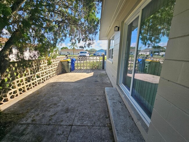 4719 Manatee Dr, Unit 4919 Manatee Drive
