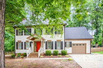 144 W Holding Ave in Wake Forest, NC - Building Photo - Building Photo