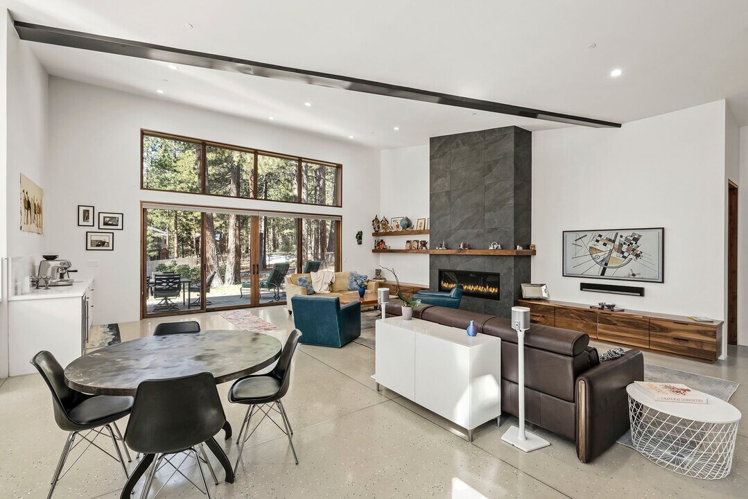 207 Allen Way in Incline Village, NV - Building Photo