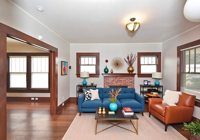 property at 525 53rd St Ens