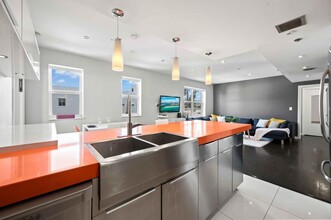 802 Euclid Ave in Miami Beach, FL - Building Photo - Building Photo