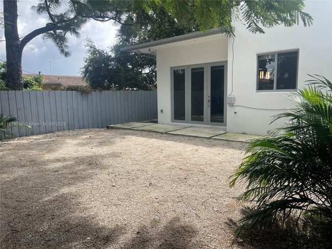 3155 NW 103rd St in Miami, FL - Building Photo - Building Photo