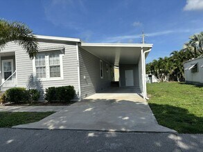 364 Hague St in North Fort Myers, FL - Building Photo - Building Photo