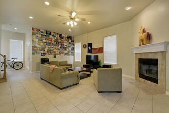 5501 Duval St, Unit A in Austin, TX - Building Photo - Building Photo