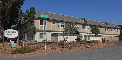 Leucadia Shores Apartments in Encinitas, CA - Building Photo - Building Photo