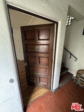 5564 W 6th St in Los Angeles, CA - Building Photo - Building Photo