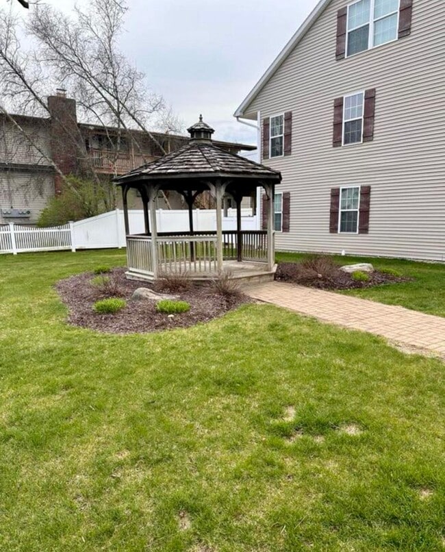 2000 Curry Rd, Unit #23 in Schenectady, NY - Building Photo - Building Photo