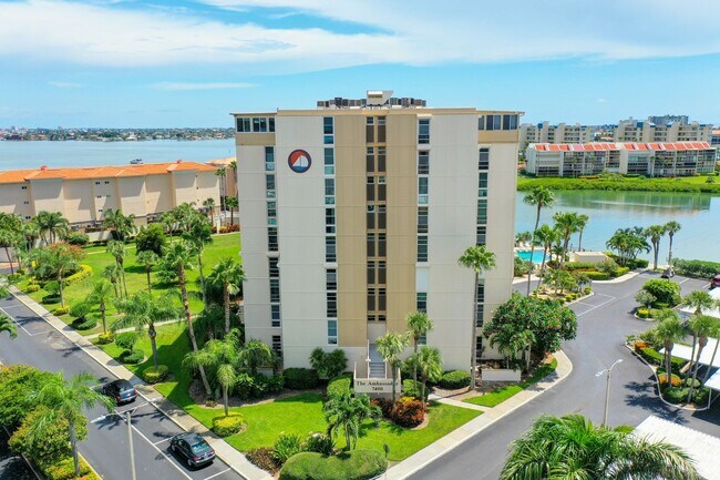 property at 7400 Sun Island Dr