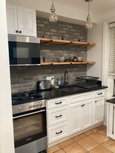 621 South Carolina Ave SE, Unit A in Washington, DC - Building Photo - Building Photo