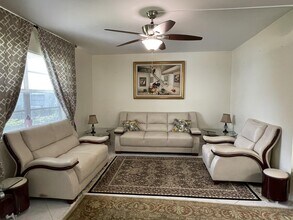919 Flanders T in Delray Beach, FL - Building Photo - Building Photo