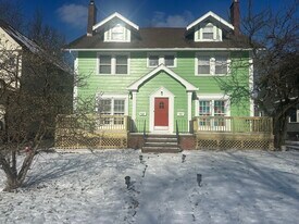 3295 Bradford Rd, Unit 3295 Bradford Rd Duplex in Cleveland Heights, OH - Building Photo